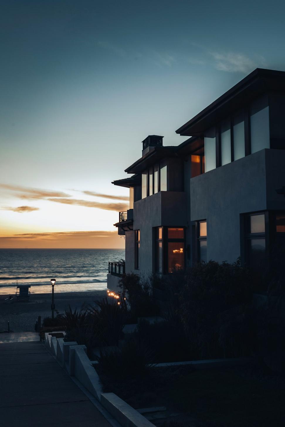Okanagan Lake House